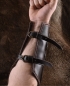 Preview: Armschutz aus Stahl und Leder