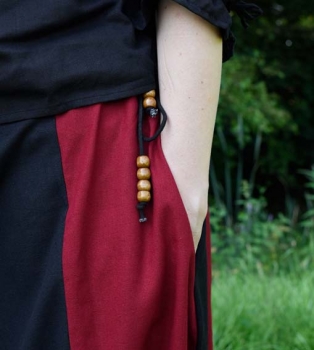 Preview: Mittelalterlicher Rock - weit ausgestellt - schwarz/rot