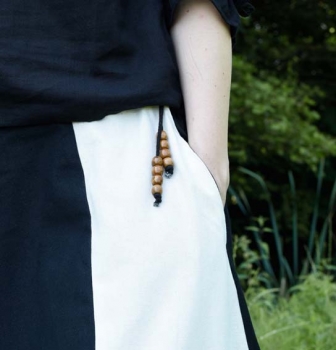 Preview: Mittelalterlicher Rock - weit ausgestellt - schwarz/natur