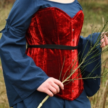 Preview: Hochwertige Corsage aus Samt - Vollbrustcorsage  -  rot