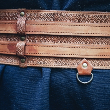 Preview: Robuster Wikinger-Gürtel "Anike"  - cognacbraun