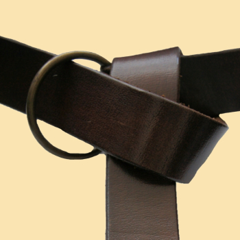 Preview: Ringgürtel aus Leder mit keltischem Muster "Kegan"  -  dunkelbraun