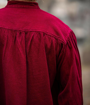 Preview: Typisches Mittelalter Stehkragen-Schnürhemd "Friedrich"  - weinrot