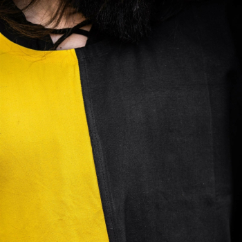 Preview: Zweifarbiger Waffenrock "Frederick" - schwarz/gelb