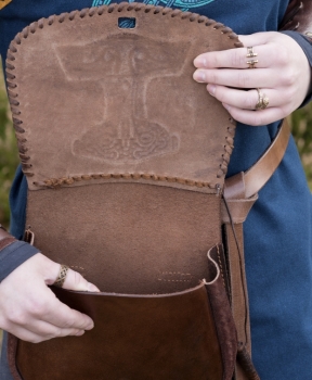 Preview: Gürteltasche mit Thorshammer-Prägung, Leder  -  braun