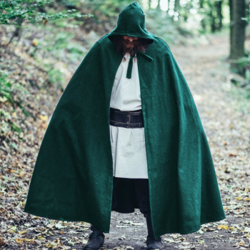 Wollmhang mit langer Kapuze "Hervir" Länge 160 cm - grün