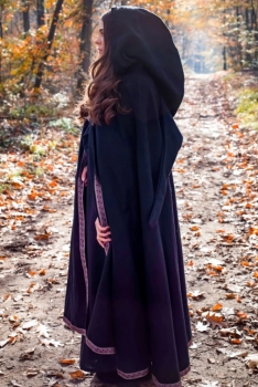 Preview: Wollumhang mit Bordüre und Fibel "Daniel" - schwarz