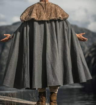 Preview: Wikinger Umhang "Janne" mit Kunstfell -  grau