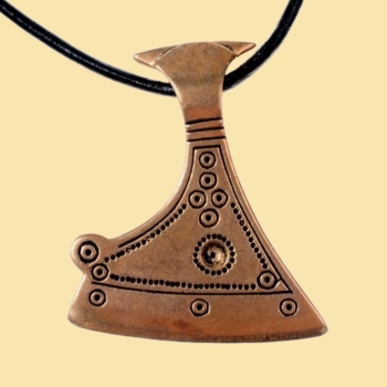 Anhänger  -  Axt von Perun   -  Bronze