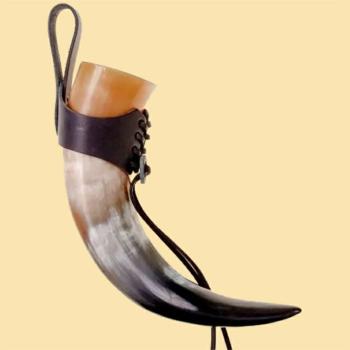 Preview: Geschnürter Trinkhornhalter - fest - braun - Größe 1