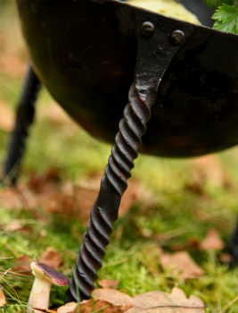 Preview: Grapen - Dreibein-Pfanne - Dreibein-Topf - handgeschmiedet