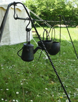 Preview: Rechteckige Stahlstange für Mittelalterlager -  6 Löcher -  ca. 150 cm