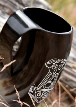 Preview: Bierkrug aus Horn - Mjölnir, Hammer des Thor