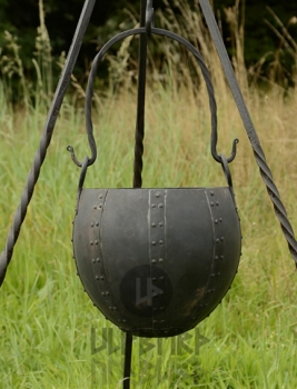 Preview: Vernieteter Lagertopf aus Stahl - ca. 10 Liter