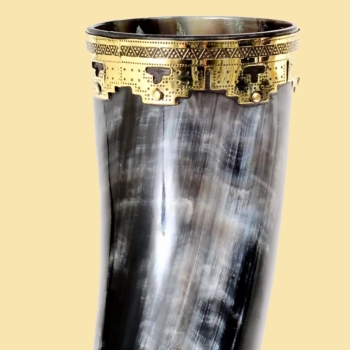 Preview: Trinkhorn mit Messing-Rand  -  0,3 l