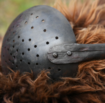 Preview: Große Mittelalter-Schaumkelle - mit Griff aus Eschenholz