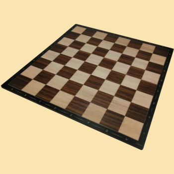 Schach- und Mühlebrett
