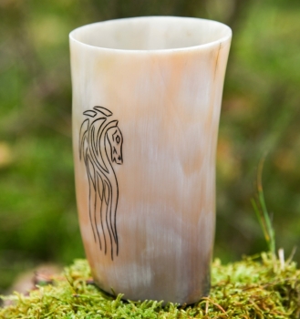 Preview: Trinkbecher aus Horn  -  Horse Lords