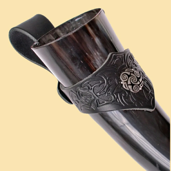 Preview: Trinkhorn-Halter - Prägung und Niete - schwarz - Größe 1