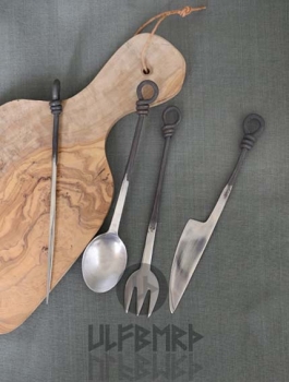 Preview: Mittelalterliches Essbesteck - geschmiedet - aus Edelstahl