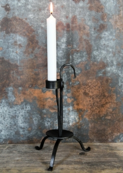 Mittelalterlicher Kerzenständer  -  geschmiedet