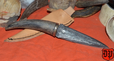 Messer mit Horngriff MHN-3007