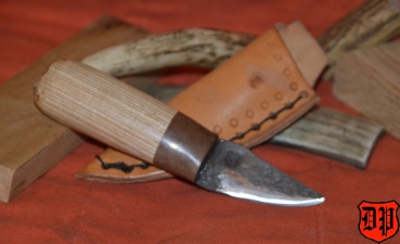 Messer mit Holzgriff 3185