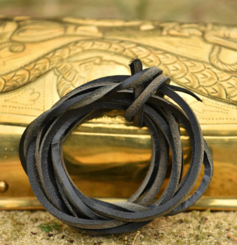 Prätorianer Beinschienen  -  Messing