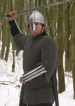 Preview: Kettenhemd Haubergeon aus Federstahl, ID 8mm, unbehandelt, Gr. XXL