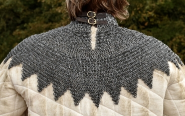 Preview: Bischofskragen - Kettenkragen mit Lederriemen und Schnallen - vernietet