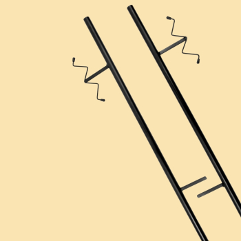 Preview: Universeller Rüstungsständer aus Metall mit Podest aus braunem Holz