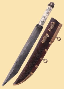 Wikinger-Langsax, Knochengriff mit nordischen Raben Hugin und Munin