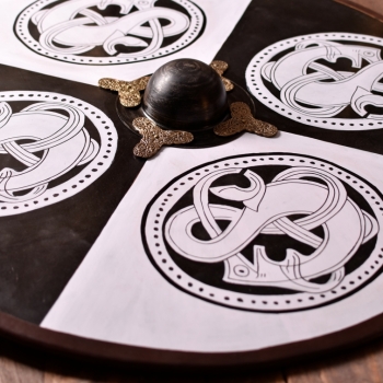 Preview: Wikinger Rundschild  -  Holz  -   mit Greiftier-Bemalung