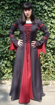 Viskosekleid mit Trompetenärmeln "Berblin" Schwarz/Rot