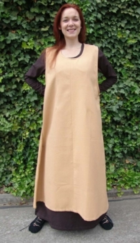 Bäuerliches Überkleid