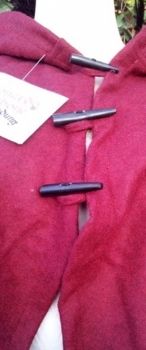 Preview: Umhang mit langen Knöpfen "Marie" - rot