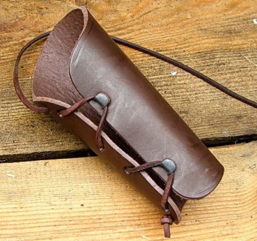 Preview: Armschützer für Bogenschützen - geprägt - braun