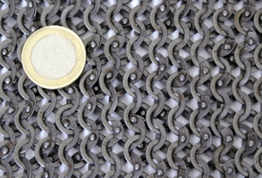 Preview: Kettenhemd Haubergeon, 8mm Flachring, vernietet/gestanzt, Gr. M