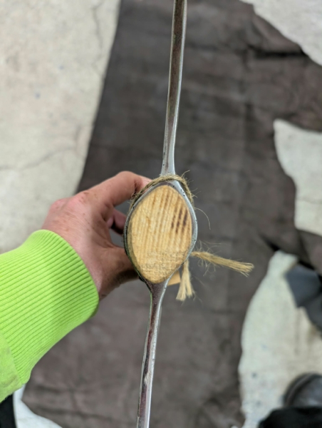 Doppelblattaxt mit Gravur