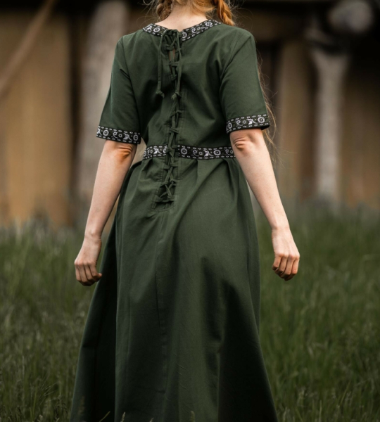 Edles Kurzarmkleid mit Bordüre "Ennlin" - grün