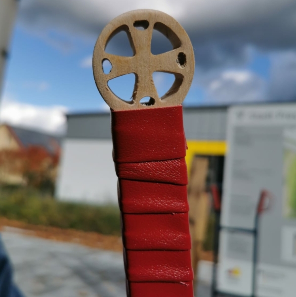 Schwert der Tempelritter - Griff rot