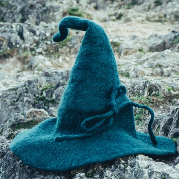 Zaubererhut aus Wolle "Merlin" grün