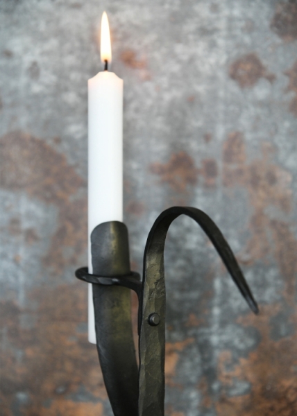 Kerzenhalter mit Holzsockel