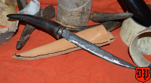 Messer mit Horngriff MHN-3046