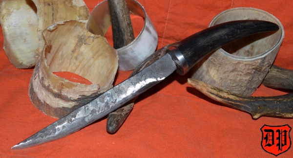 Messer mit Horngriff MHN-3046