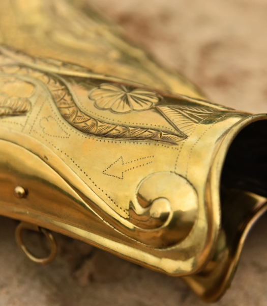 Prätorianer Beinschienen  -  Messing